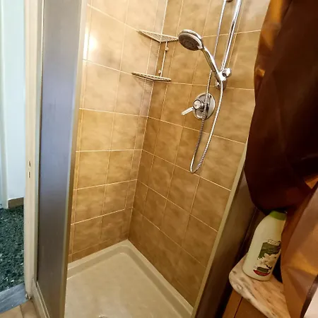 Casaledo - 4 Stanze E 2 Bagni Apartamento *