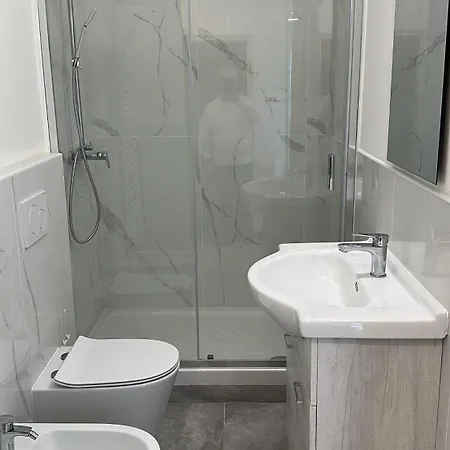 Casaledo - 4 Stanze E 2 Bagni Apartamento *